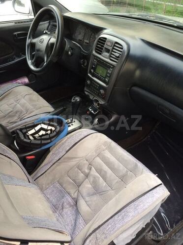Hyundai Sonata 2004, 215,000 km - 2.0 л - Bakı