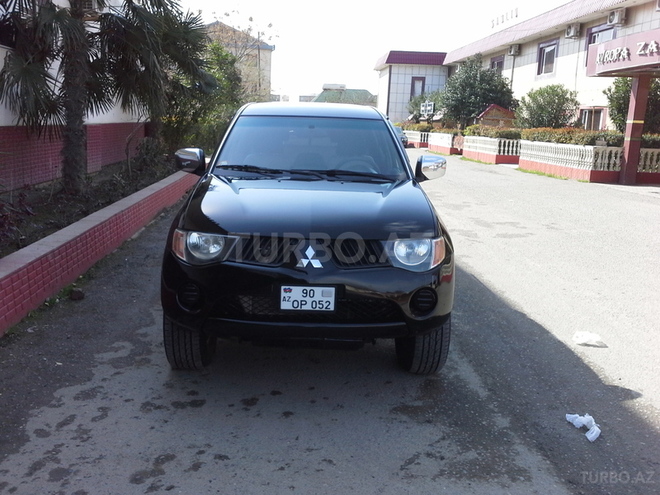 Mitsubishi L200 2007, 99,000 km - 2.5 l - Bakı
