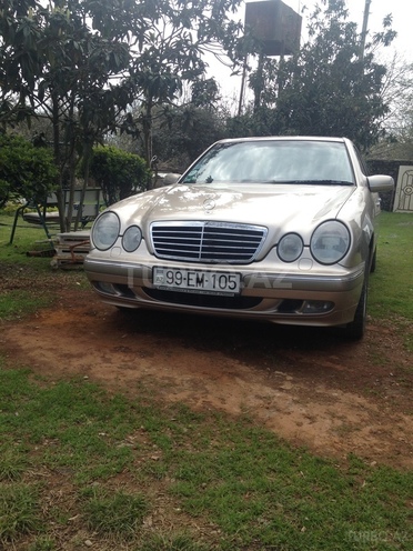 Mercedes E 260 2001, 196,325 km - 2.6 l - Masallı
