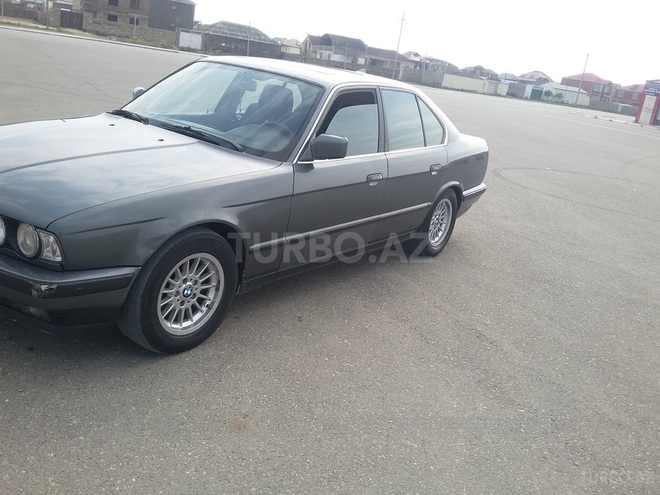 BMW 520 1989, 278,000 km - 2.0 l - Bakı