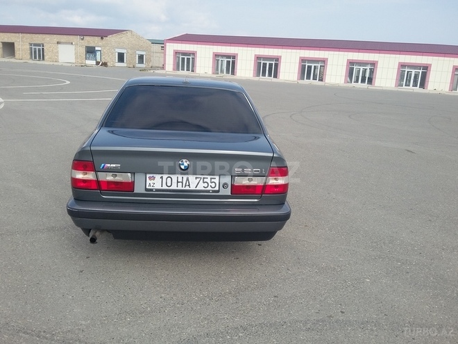 BMW 520 1989, 278,000 km - 2.0 l - Bakı