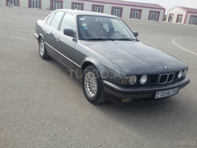 BMW 520 1989, 278,000 km - 2.0 l - Bakı
