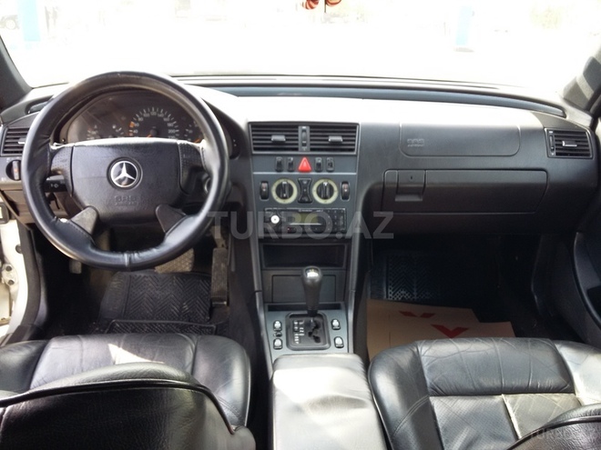 Mercedes C 200 1998, 214,000 km - 2.0 l - Sumqayıt