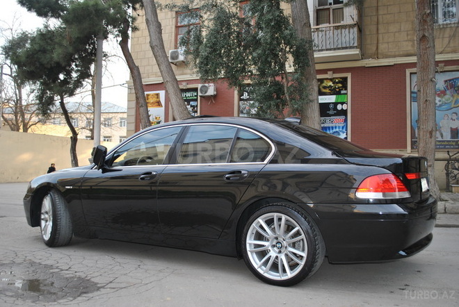 BMW 735 2004, 199,000 km - 3.5 l - Bakı