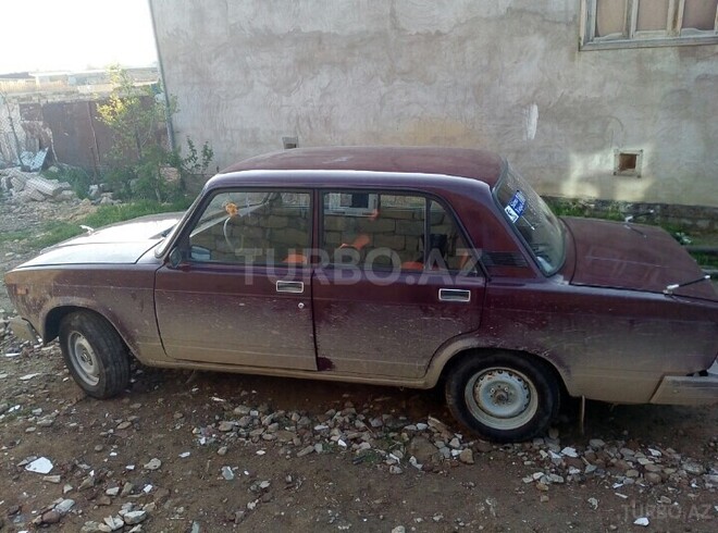 LADA (VAZ) 2107 1981, 800,000 km - 1.5 l - Şirvan