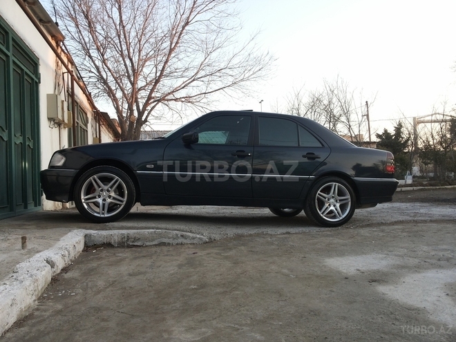 Mercedes C 200 1999, 131,026 km - 2.0 l - Bakı