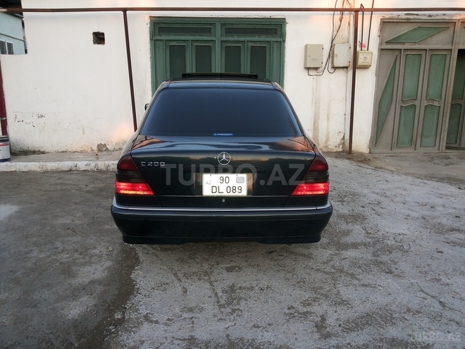 Mercedes C 200 1999, 131,026 km - 2.0 l - Bakı