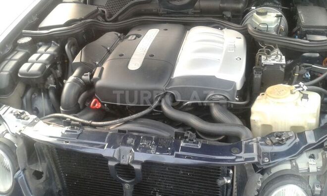 Mercedes E 220 2000, 225,000 km - 2.2 l - Sumqayıt