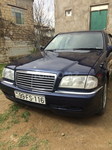 Mercedes C 220 1999, 284,000 km - 2.2 l - Bakı