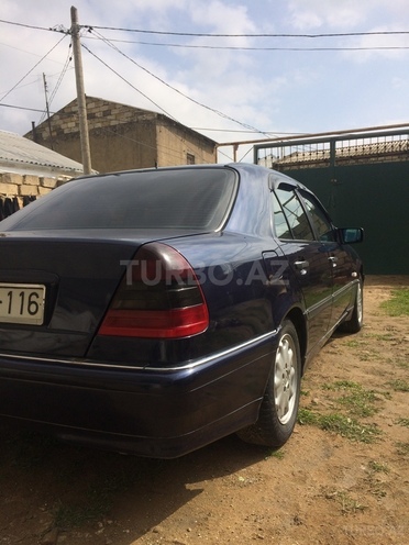 Mercedes C 220 1999, 284,000 km - 2.2 l - Bakı