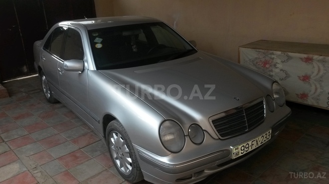 Mercedes E 220 2000, 150,000 km - 2.2 l - Ağstafa