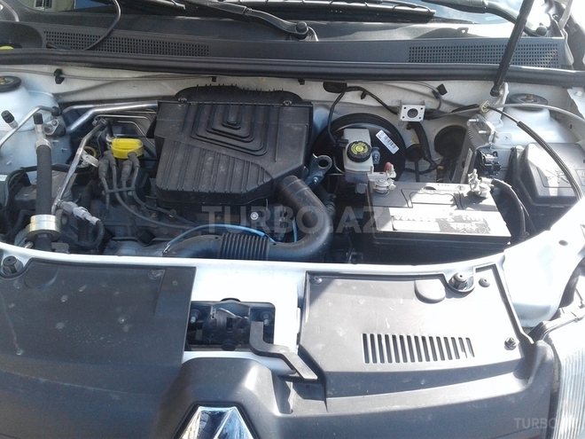 Renault Logan 2013, 100,000 km - 1.6 l - Bakı