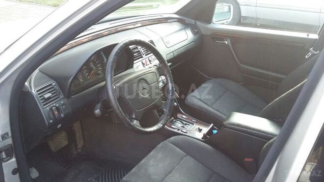 Mercedes C 200 1996, 265,000 km - 2.0 l - Bakı
