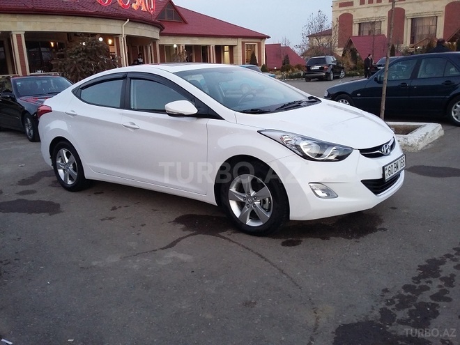 Hyundai Elantra 2012, 64,500 km - 1.8 l - Tovuz