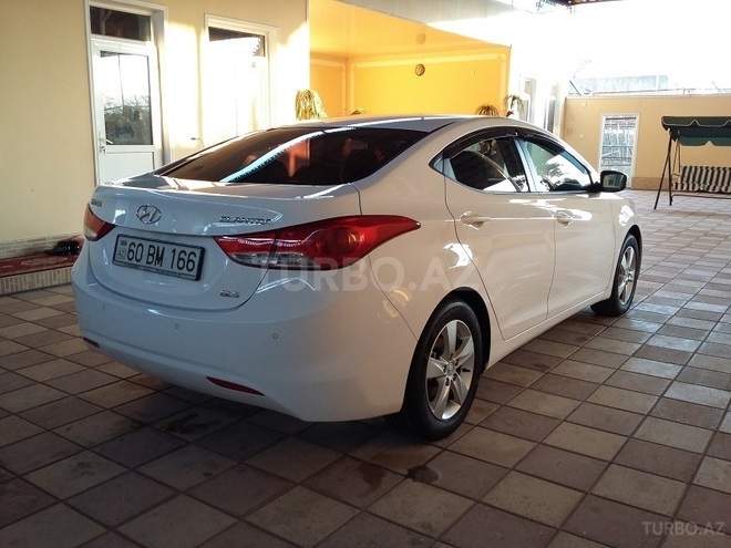 Hyundai Elantra 2012, 64,500 km - 1.8 l - Tovuz