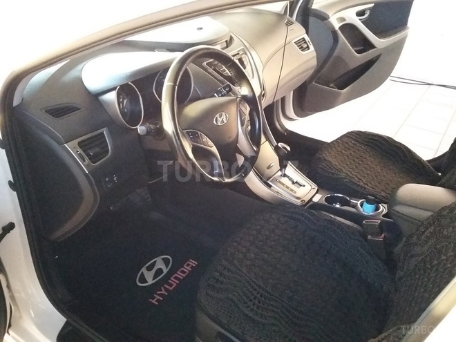Hyundai Elantra 2012, 64,500 km - 1.8 l - Tovuz