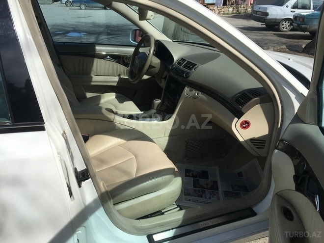 Mercedes E 320 2002, 225,000 km - 3.2 l - Bakı