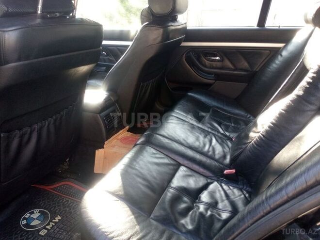 BMW 528 1990, 27,000 km - 2.8 л - Bakı