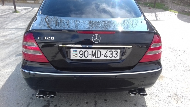 Mercedes E 320 2002, 216,000 km - 3.2 l - Bakı