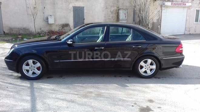 Mercedes E 320 2002, 216,000 km - 3.2 l - Bakı