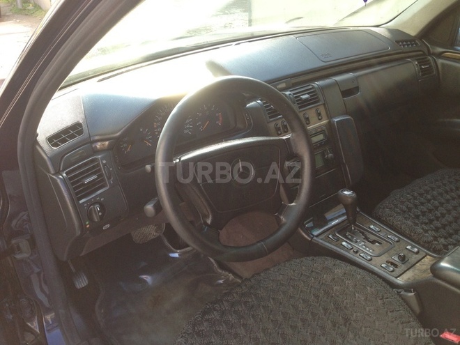 Mercedes E 300 1998, 248,000 km - 3.0 л - Bakı
