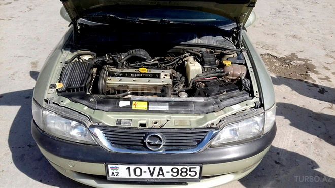 Opel Vectra 1995, 260,000 km - 1.8 l - Bakı