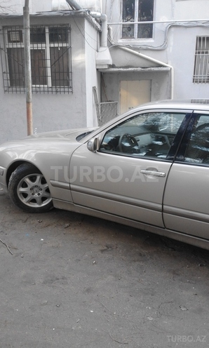 Mercedes E 320 2000, 278,620 km - 3.2 l - Bakı