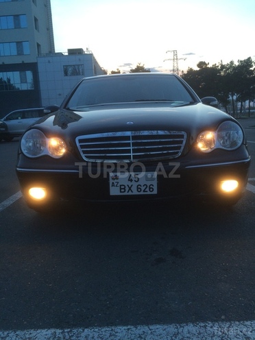 Mercedes C 250 2006, 129,000 km - 2.5 l - Mingəçevir