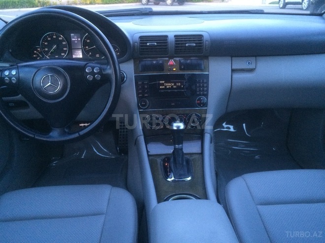 Mercedes C 250 2006, 129,000 km - 2.5 l - Mingəçevir