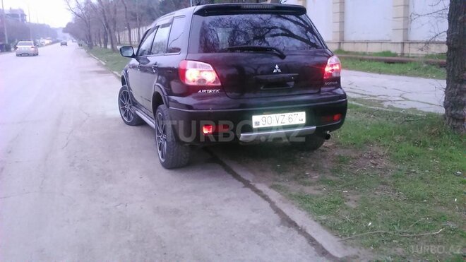 Mitsubishi Outlander 2004, 257,078 km - 2.4 л - Sumqayıt