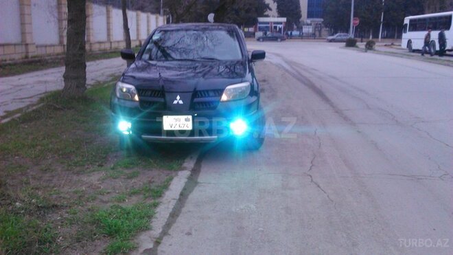 Mitsubishi Outlander 2004, 257,078 km - 2.4 л - Sumqayıt