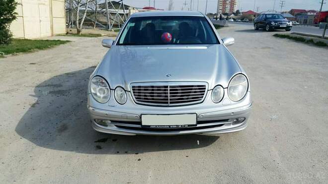 Mercedes E 220 2003, 267,000 km - 2.2 л - Bakı