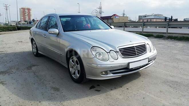 Mercedes E 220 2003, 267,000 km - 2.2 л - Bakı