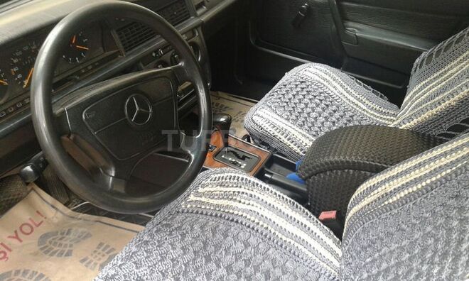 Mercedes E 200 1992, 240,000 km - 0.2 l - Bakı