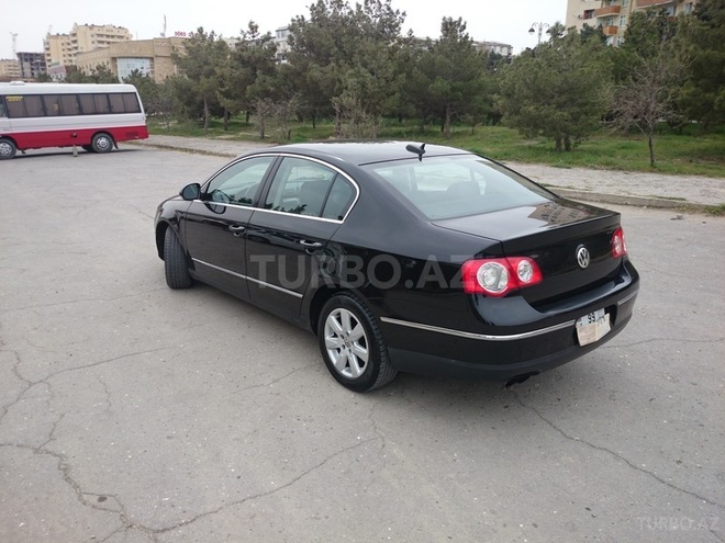 Volkswagen Passat 2005, 220,000 km - 2.0 l - Bakı