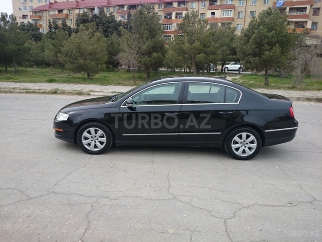 Volkswagen Passat 2005, 220,000 km - 2.0 l - Bakı