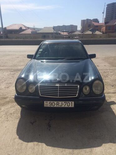 Mercedes E 230 1996, 210,000 km - 2.3 l - Bakı