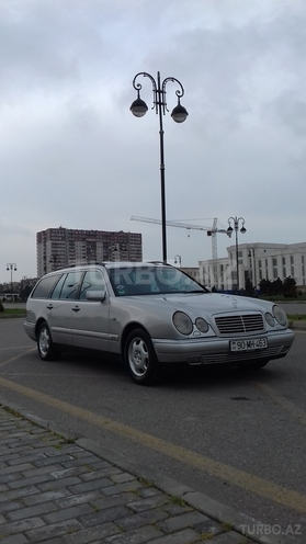 Mercedes E 240 1999, 191,200 km - 2.4 л - Bakı