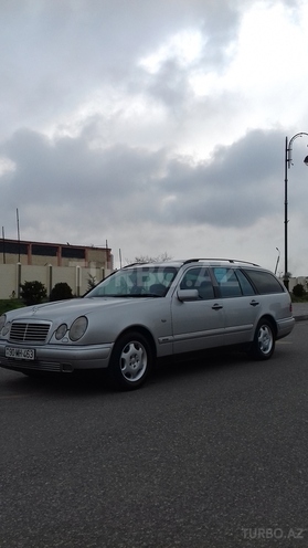 Mercedes E 240 1999, 191,200 km - 2.4 л - Bakı
