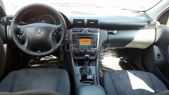 Mercedes C 180 2002, 219,000 km - 2.0 l - Salyan