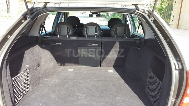 Mercedes C 180 2002, 219,000 km - 2.0 l - Salyan