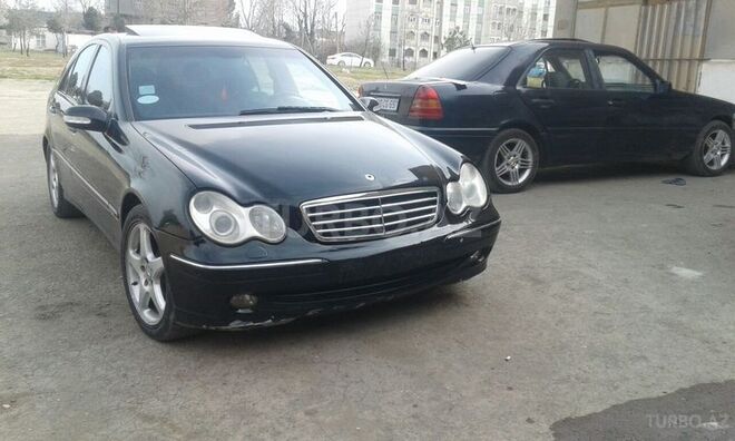 Mercedes C 200 2004, 135,000 km - 2.0 l - Gəncə