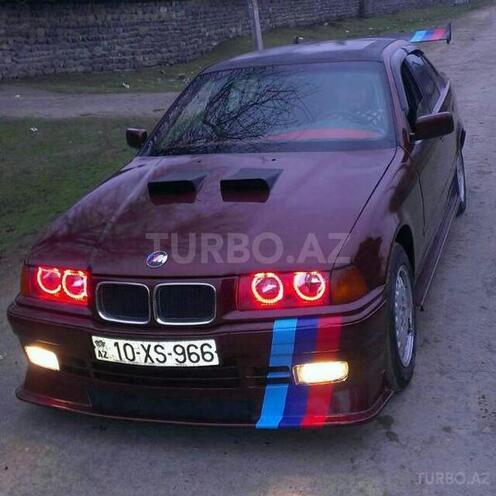 BMW 318 1993, 369,587 km - 1.9 l - Zaqatala
