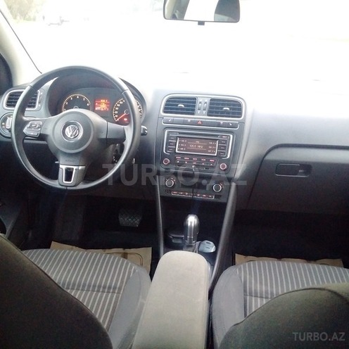 Volkswagen Polo 2014, 70,000 km - 1.6 l - Bakı