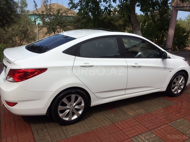 Hyundai Accent 2011, 109,000 km - 1.6 l - Bakı