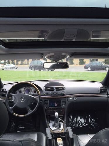 Mercedes E 320 2002, 201,000 km - 3.2 l - Bakı