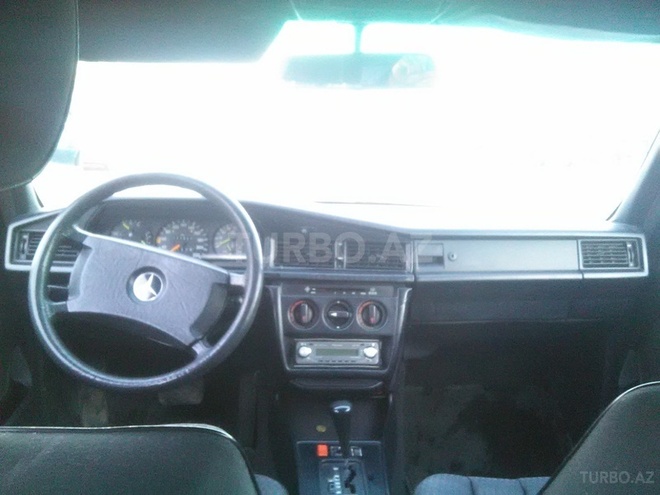 Mercedes 190 1992, 250,000 km - 2.0 l - Bakı