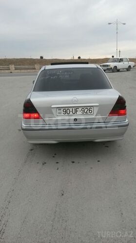 Mercedes C 200 1997, 185,000 km - 2.0 l - Ucar