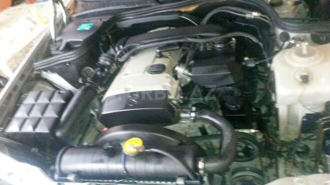 Mercedes C 200 1997, 185,000 km - 2.0 l - Ucar