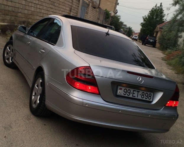 Mercedes E 320 2004, 250,000 km - 3.2 л - Bakı
